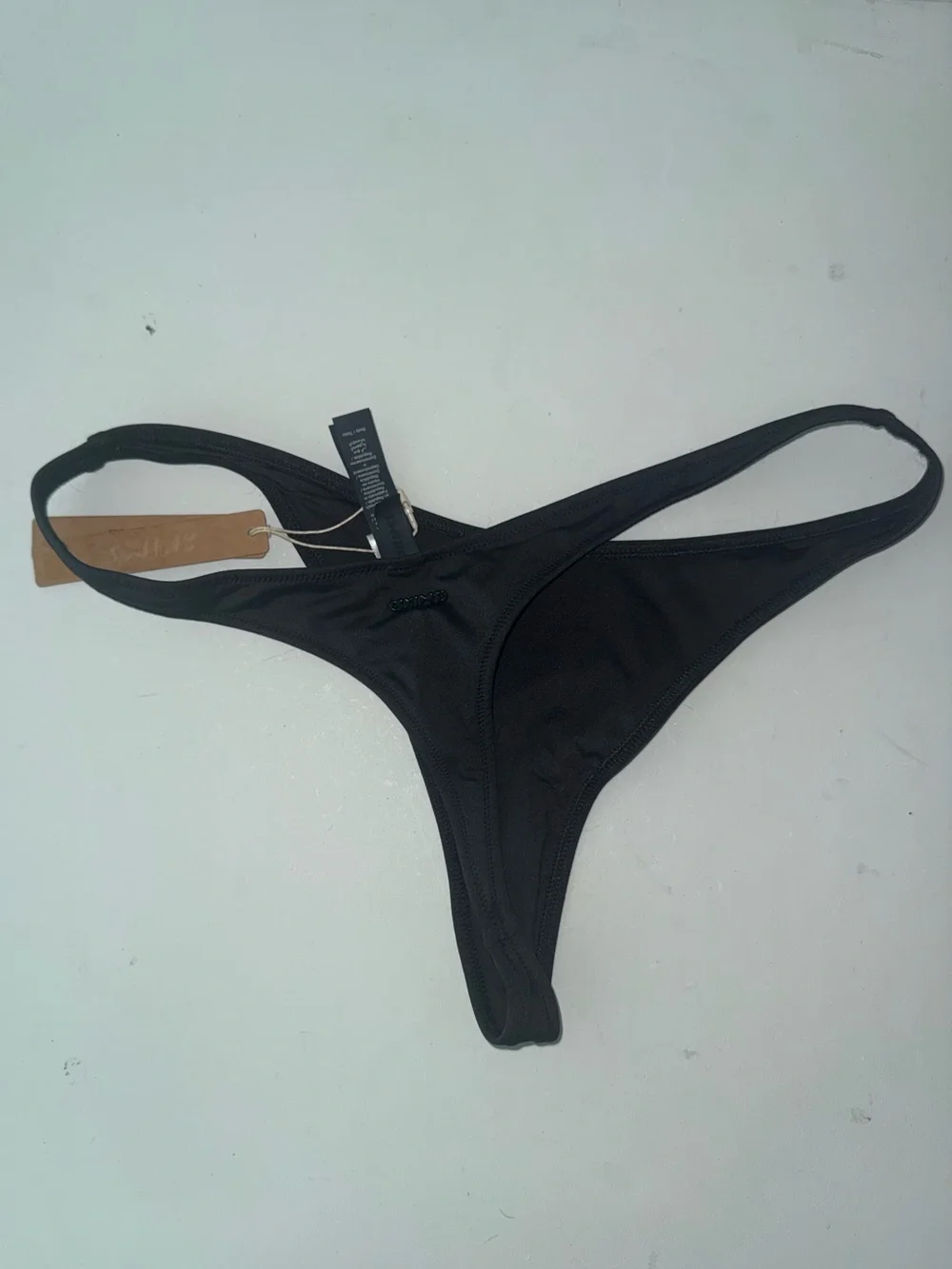 Skims Signature Swim Thong Onyx Medium